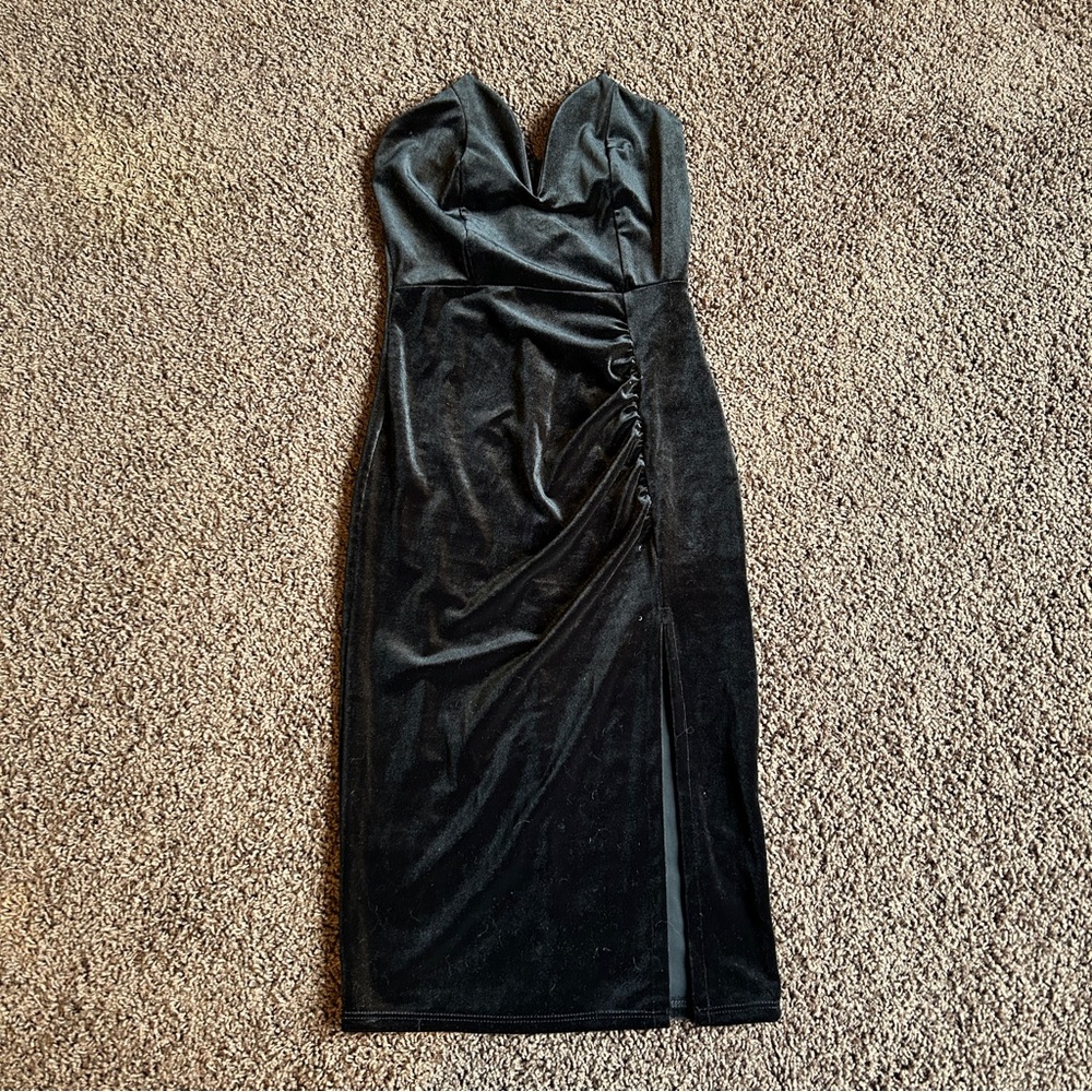 Fashion nova black velvet midi dress with slit